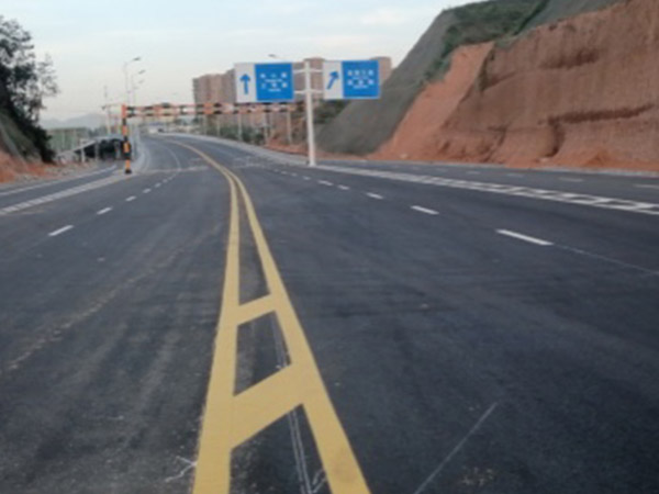 道路標(biāo)線(xiàn)